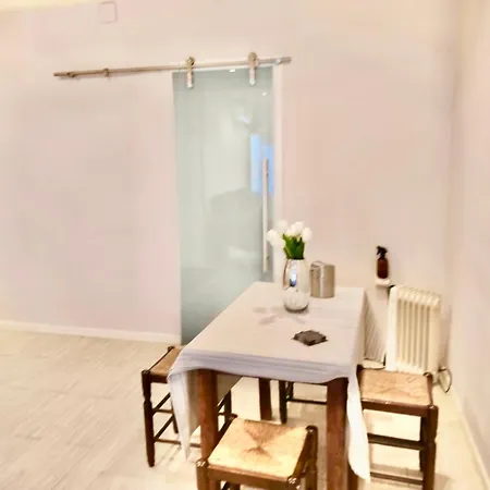 Happy Sevilla Apartamento *